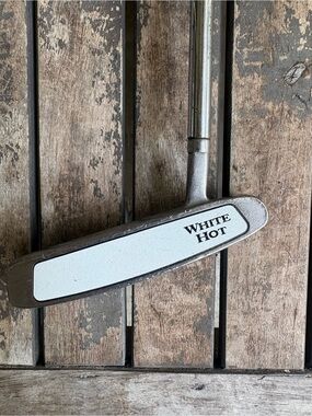 Odyssey White Hot 2-Ball Blade Putter 35" Steel, Right-Handed